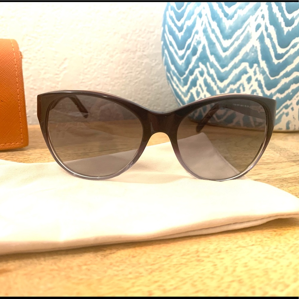 [ Tory Burch] Women’s Sunglasses.